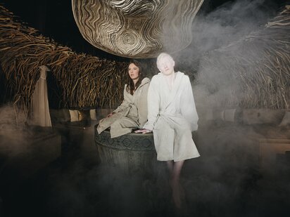 Teufel und Engel in der Sauna