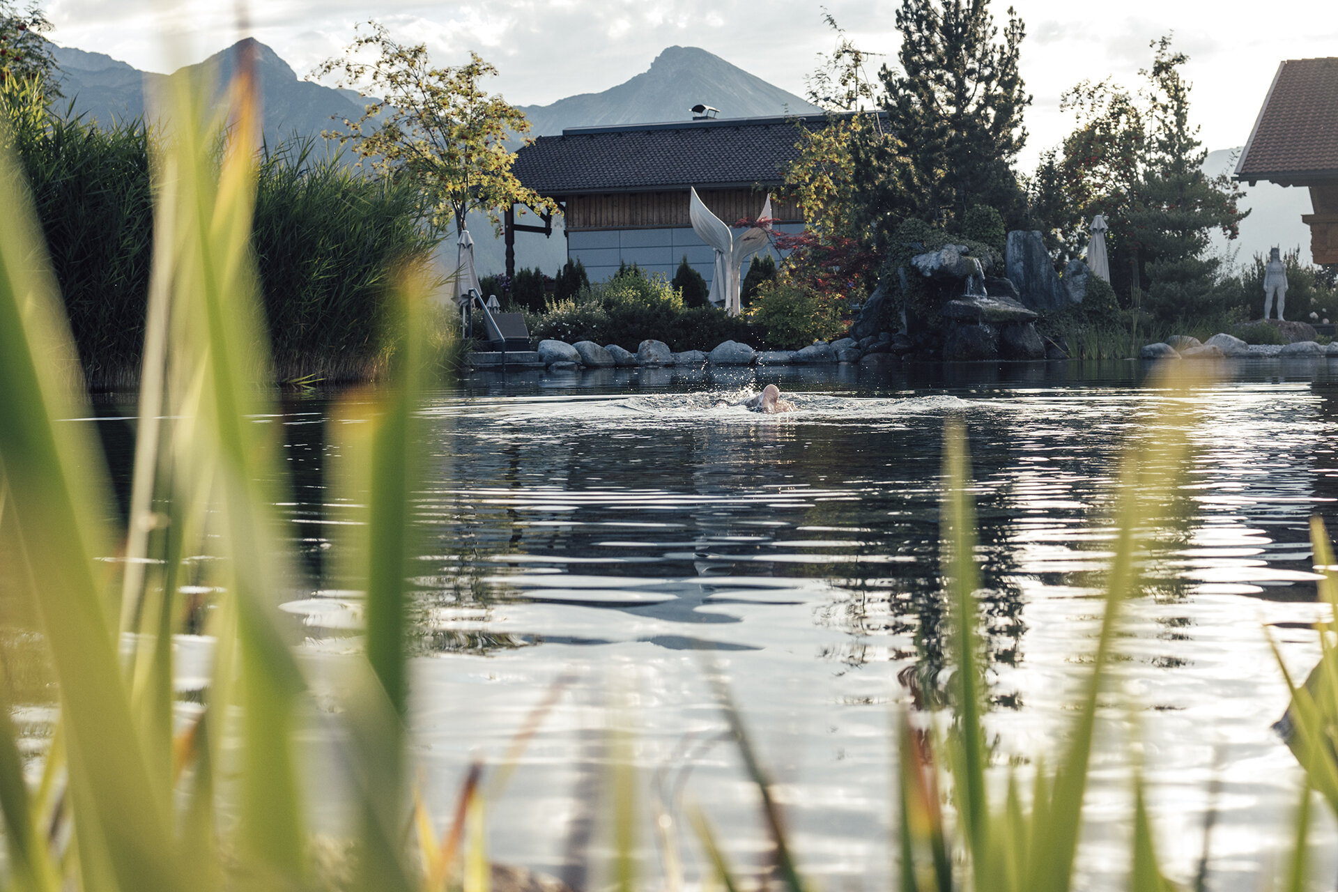 Hotel mit Schwimmteich