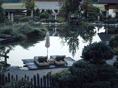 Hotel mit Naturschwimmteich