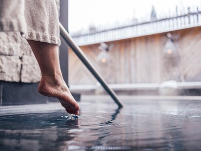 Outdoor Pool im Wellnesshotel